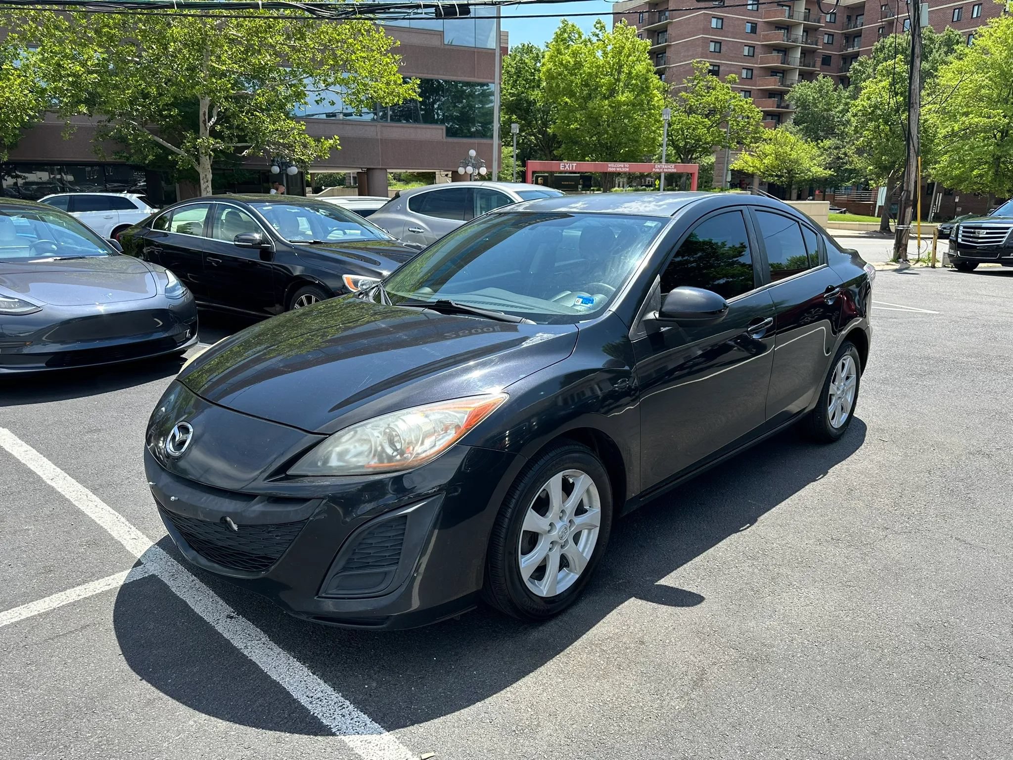 Used 2011 MAZDA MAZDA3 i Touring FWD image 4