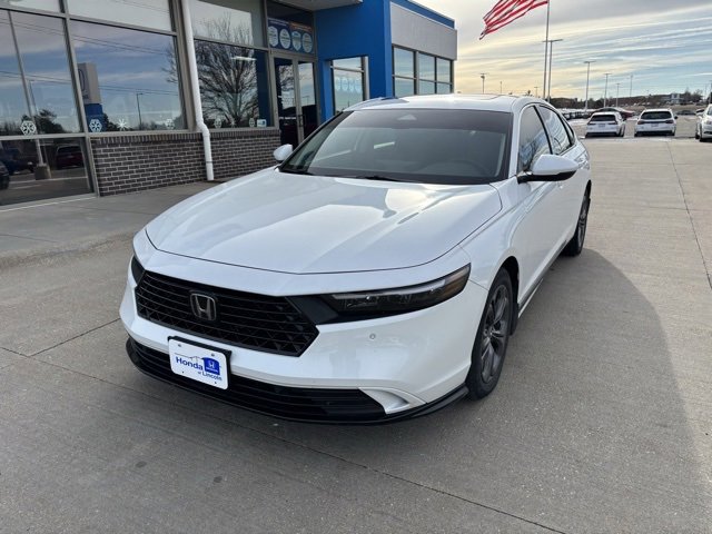 Used 2023 Honda Accord EX-L image 1