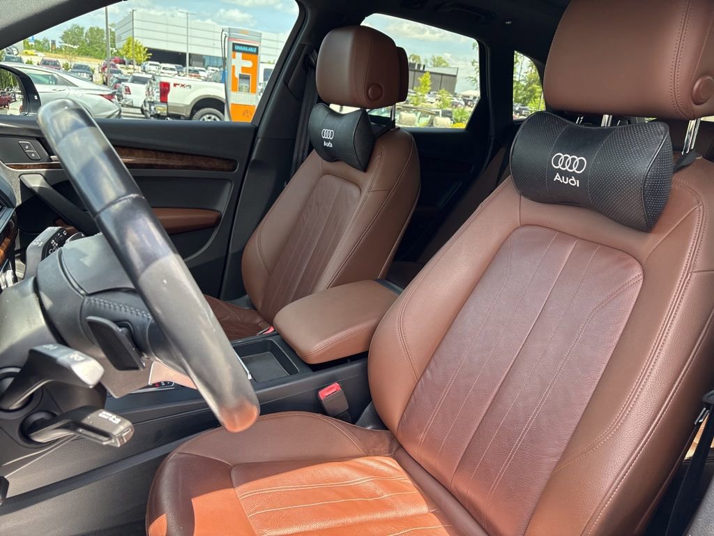 Used 2018 Audi Q5 2.0T Premium Plus w/ Premium Plus Package image 12