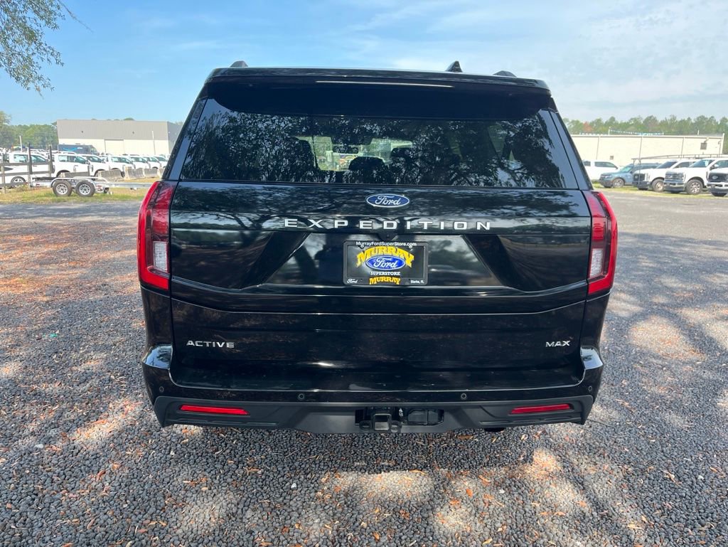 Used 2025 Ford Expedition Max Active AWD/4WD image 5