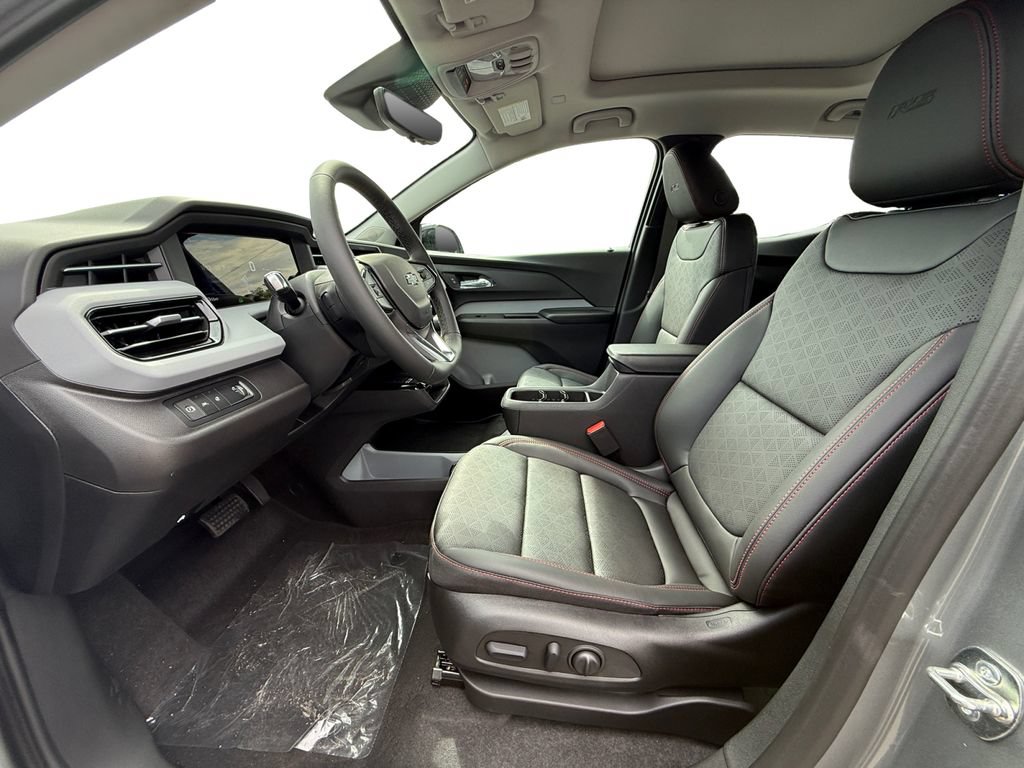 New 2027 Chevrolet Bolt RS w/ Technology Package FWD image 9
