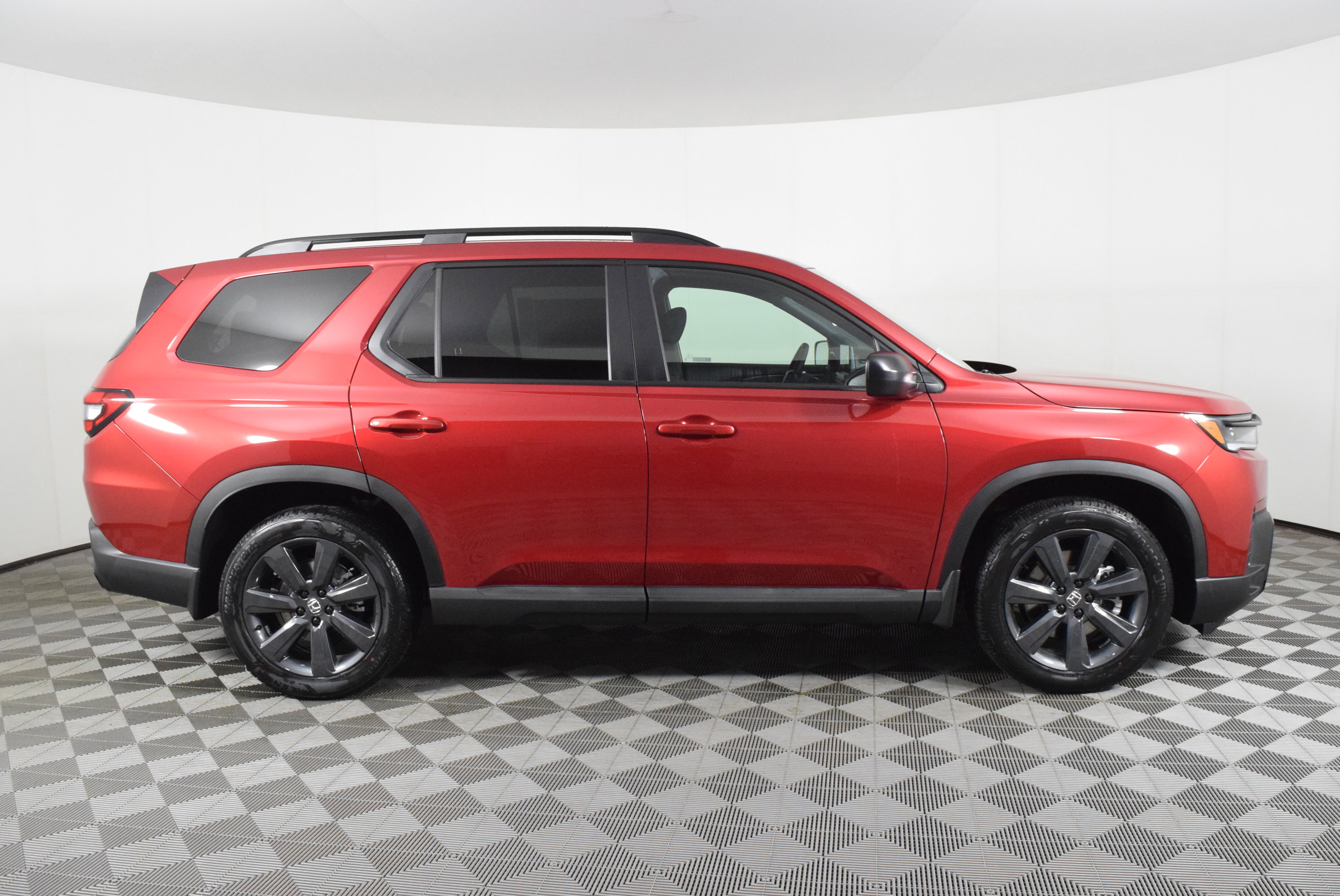 New 2026 Honda Pilot Sport image 5