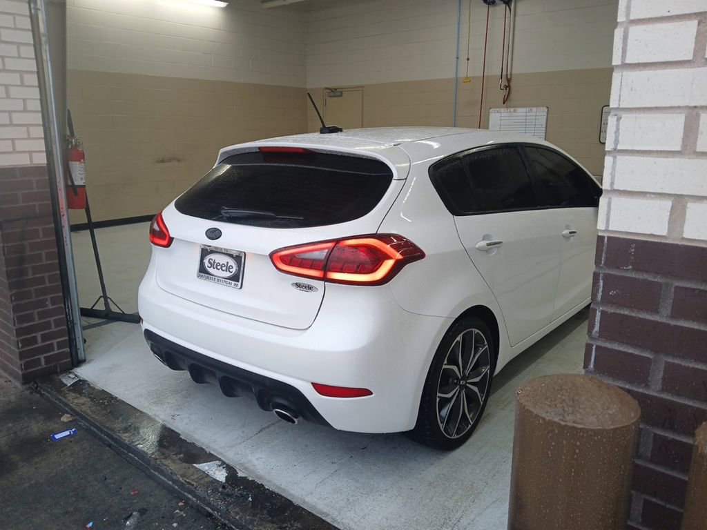 Used 2018 Kia Forte SX image 4