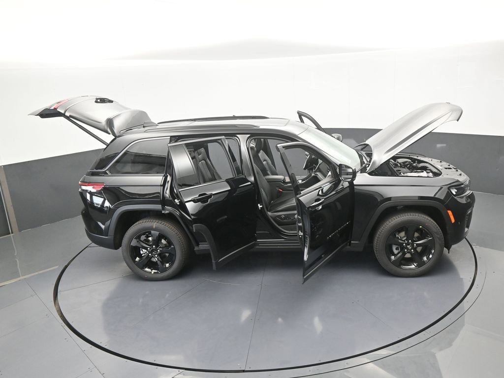 New 2026 Jeep Grand Cherokee Limited w/ Limited Altitude Package RWD image 55