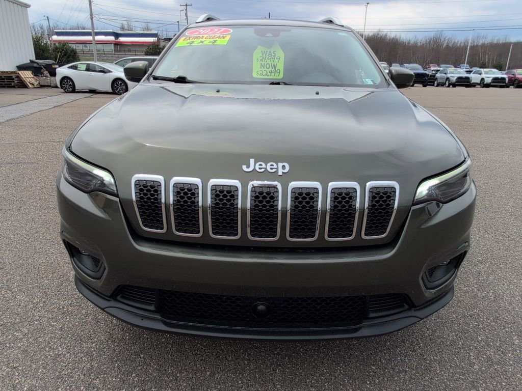 Used 2021 Jeep Cherokee Latitude Lux w/ Comfort/Convenience Group AWD/4WD image 11