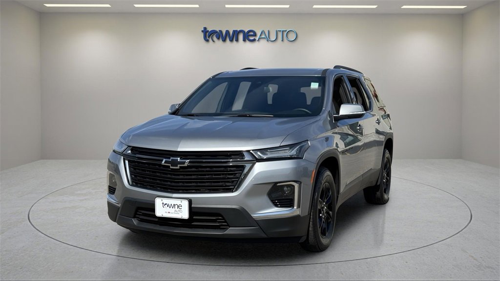 Used 2023 Chevrolet Traverse LT w/ Midnight/Sport Edition