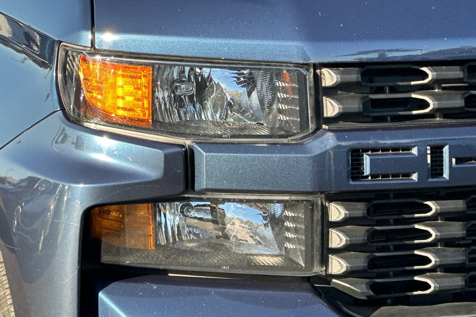 Used 2022 Chevrolet Silverado 1500 Custom w/ LPO, Dark Essentials Package RWD image 39