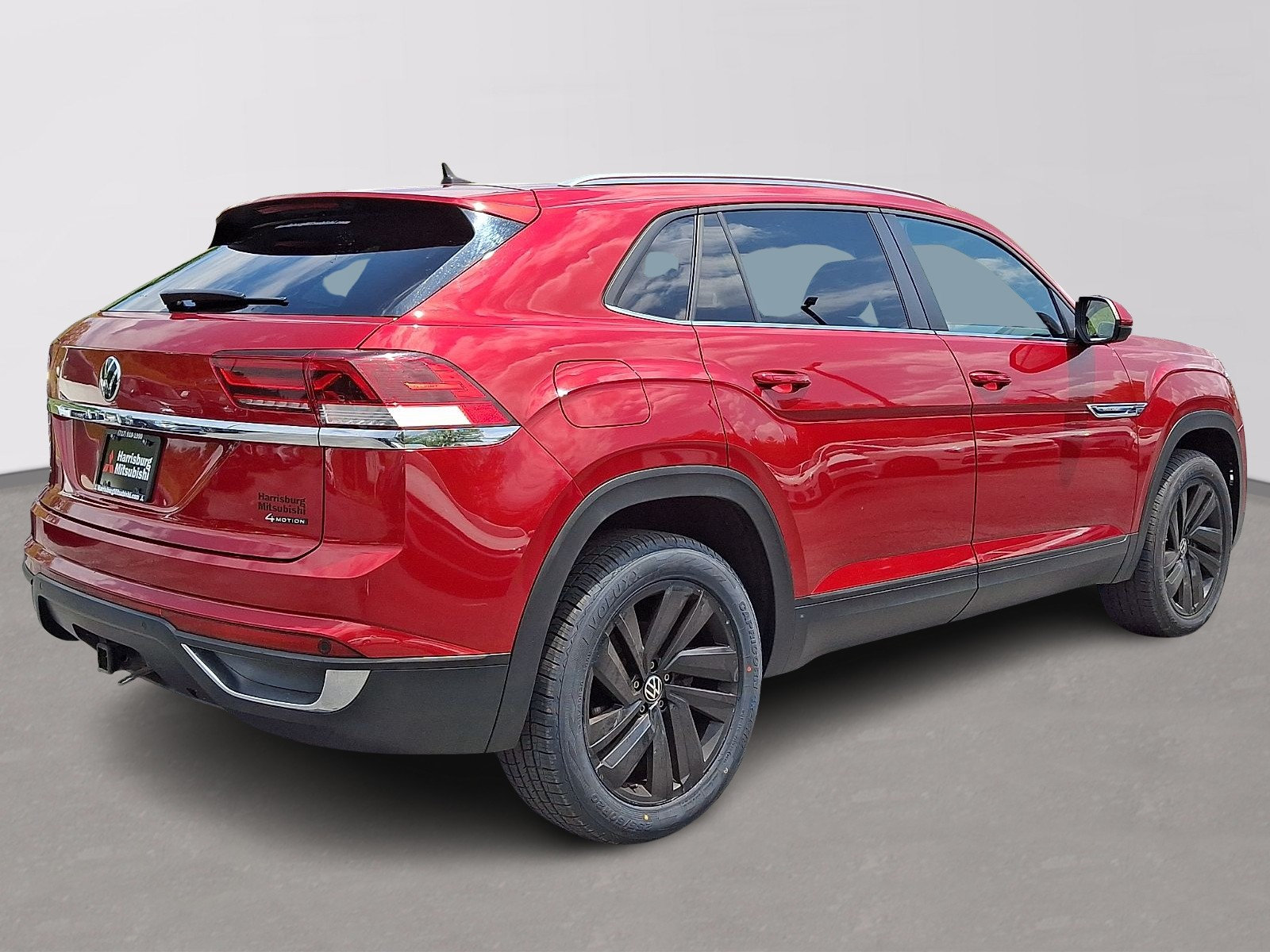 Used 2023 Volkswagen Atlas Cross Sport SE w/ Panoramic Sunroof Package AWD/4WD image 6