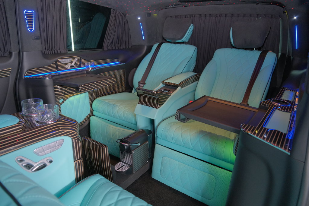 Used 2023 Mercedes-Benz Metris Passenger image 11