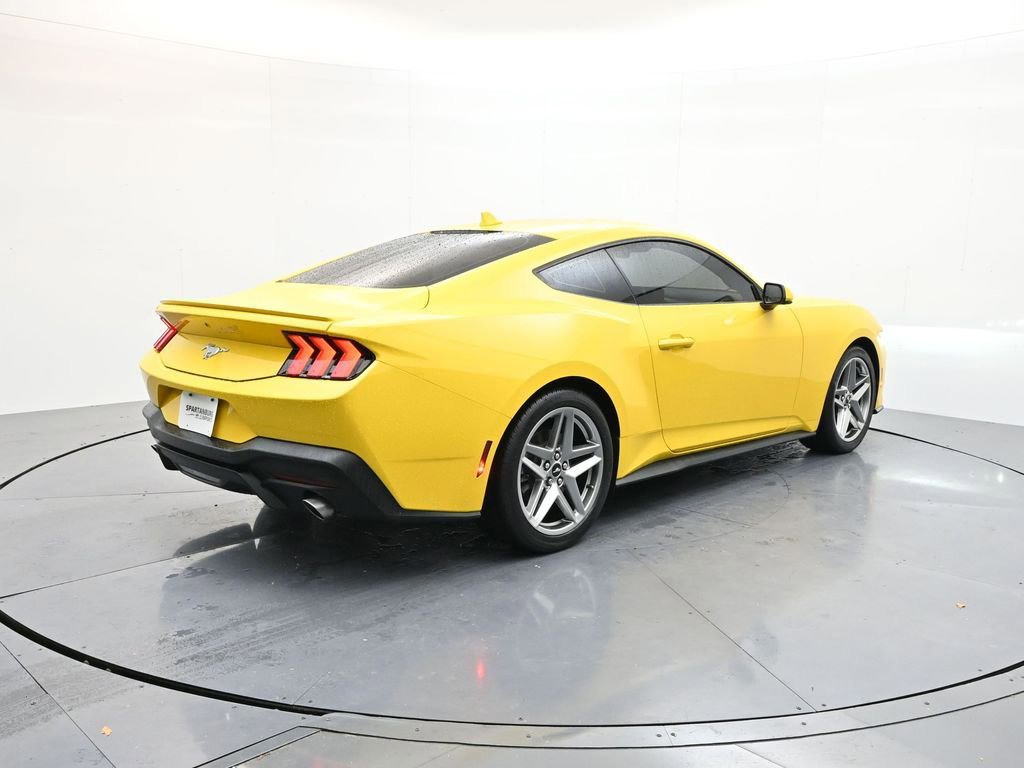 Used 2024 Ford Mustang Premium image 7