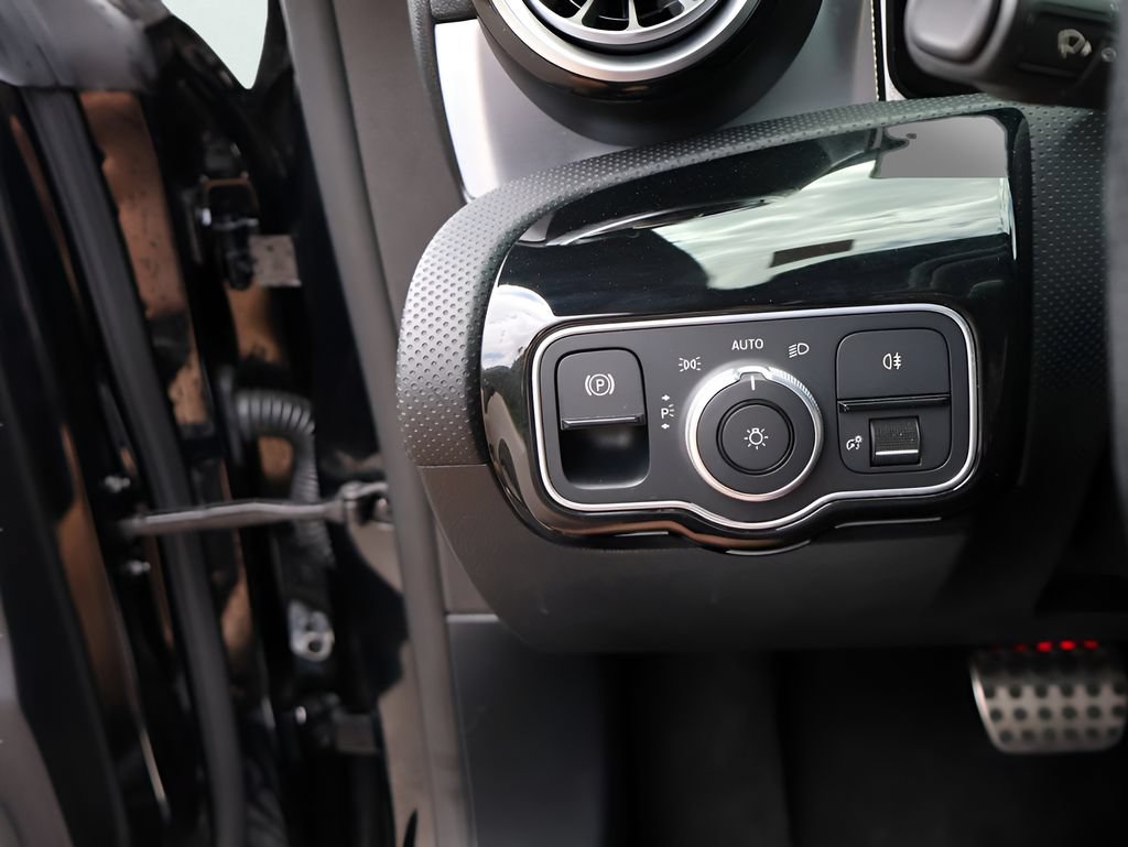 Certified 2021 Mercedes-Benz CLA 45 AMG 4MATIC image 34
