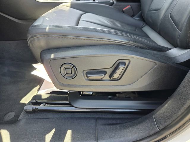 Used 2021 Audi Q3 2.0T Premium w/ Convenience Package AWD/4WD image 18