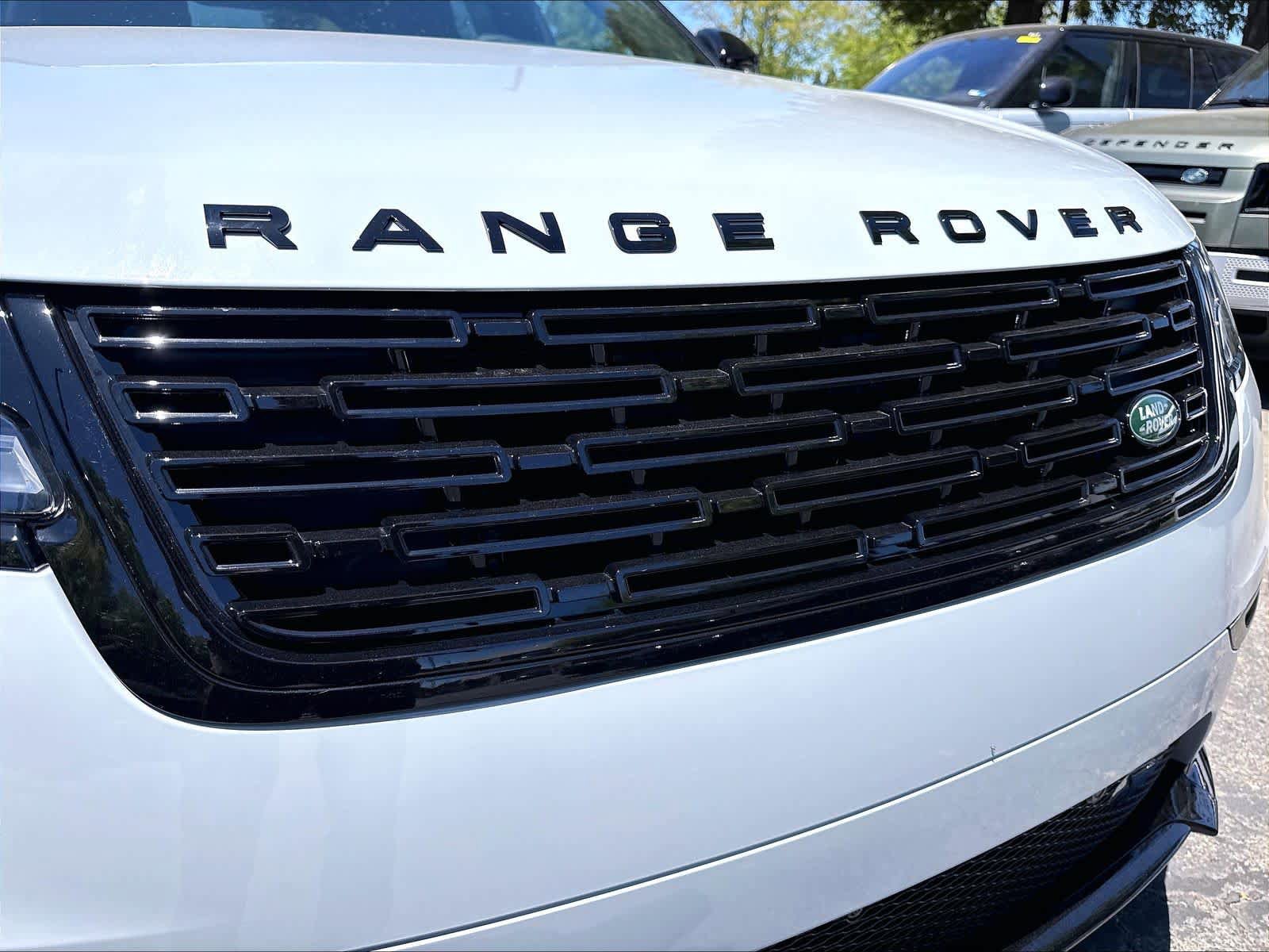 New 2026 Land Rover Range Rover Velar Dynamic SE AWD/4WD image 34