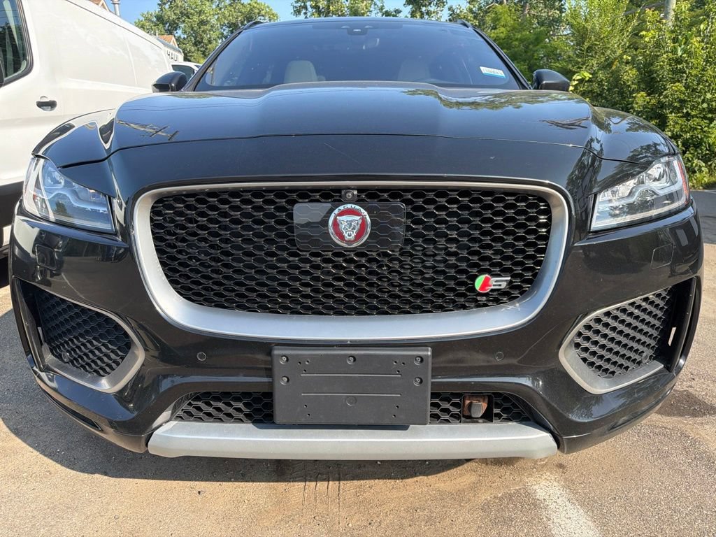 Used 2020 Jaguar F-PACE S AWD/4WD image 2