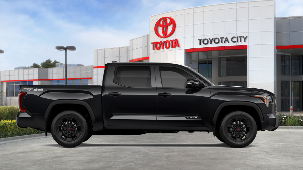 New 2025 Toyota Tundra Platinum w/ TRD Off-Road Package AWD/4WD image 15