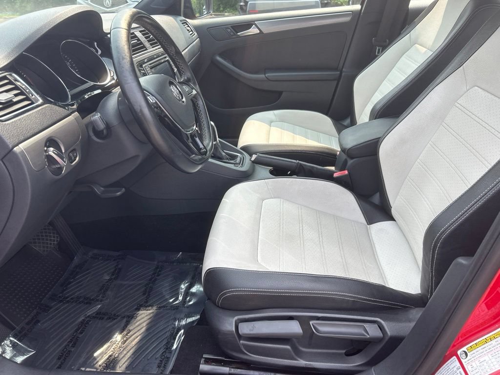 Used 2016 Volkswagen Jetta Sport FWD image 17
