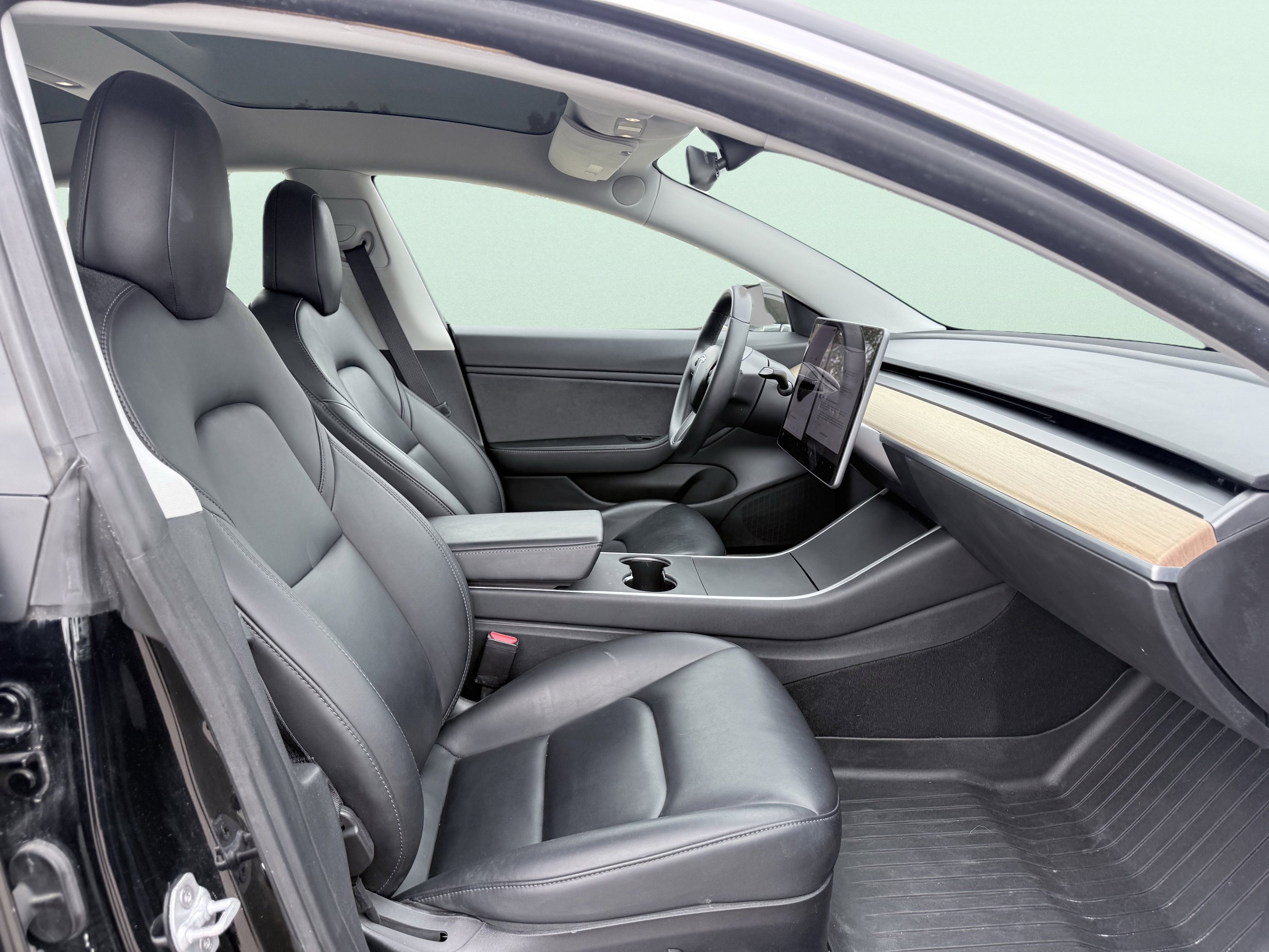 Used 2018 Tesla Model 3 Mid Range image 38