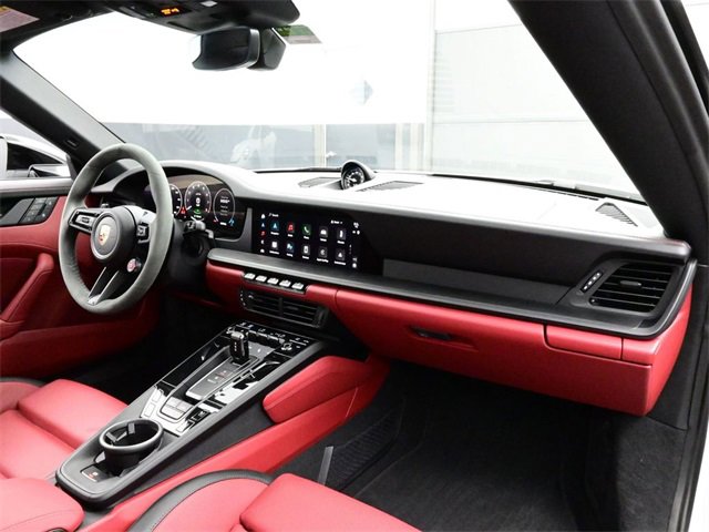 Used 2025 Porsche 911 Carrera 4 GTS image 15