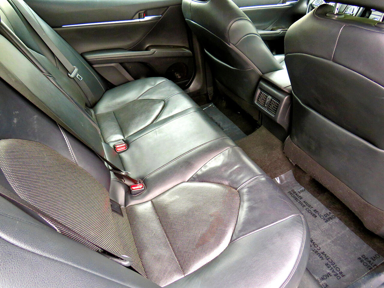 Used 2021 Toyota Camry XLE image 36