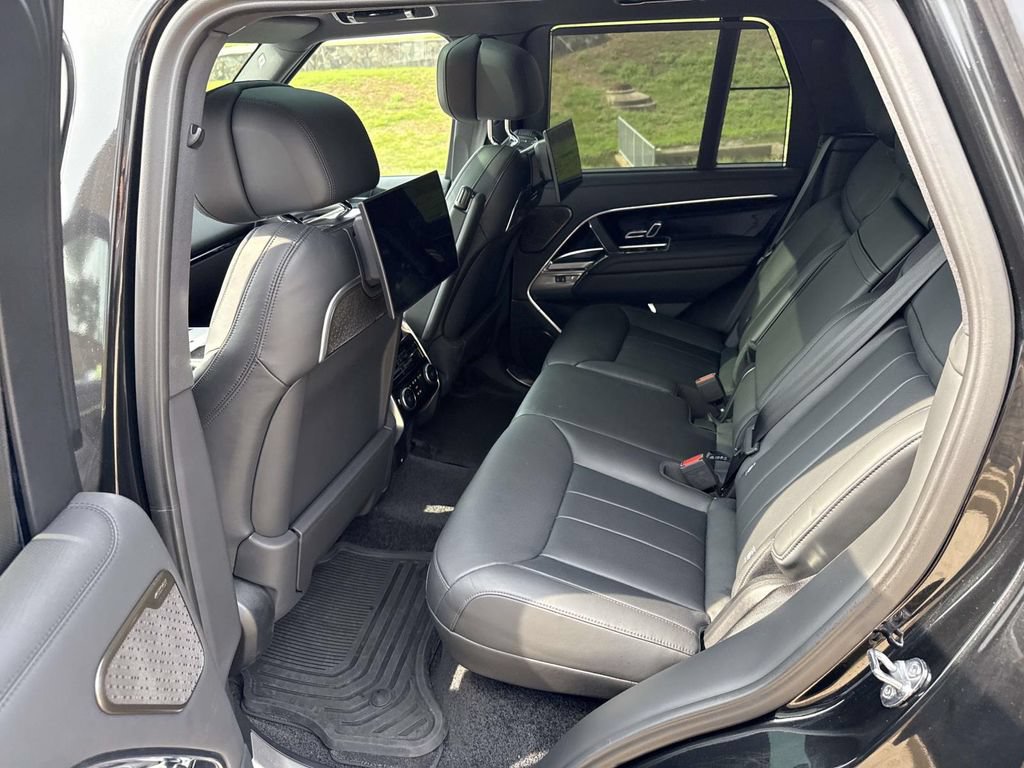 Used 2024 Land Rover Range Rover Autobiography AWD/4WD image 10