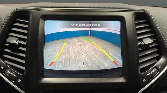 Used 2022 Jeep Cherokee Trailhawk w/ Sun, Sound & Nav Group AWD/4WD image 14