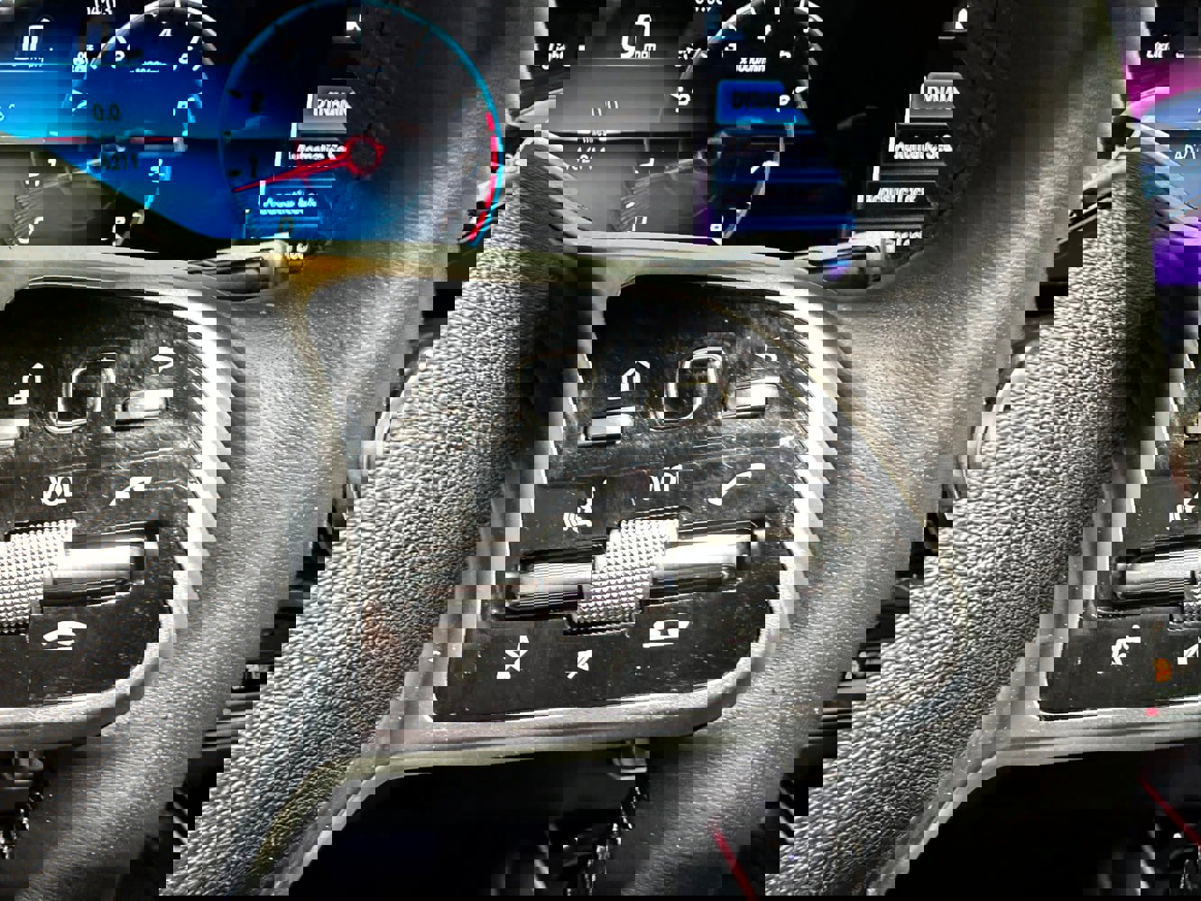 Used 2022 Mercedes-Benz GLB 250 4MATIC image 19