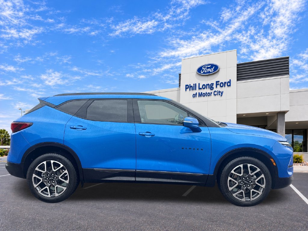 Used 2025 Chevrolet Blazer RS FWD image 10