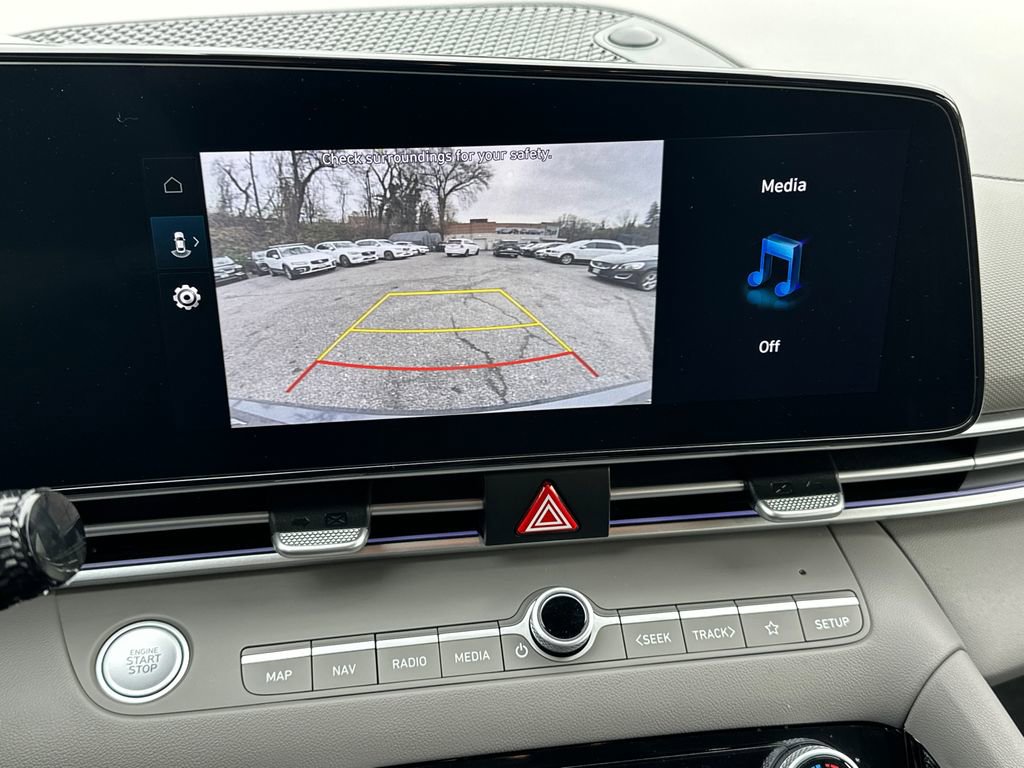 Used 2024 Hyundai Elantra SEL w/ Convenience Package image 28