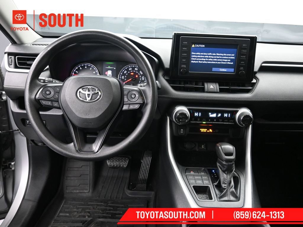 Used 2019 Toyota RAV4 XLE w/ Carpet Mat Package AWD/4WD image 11