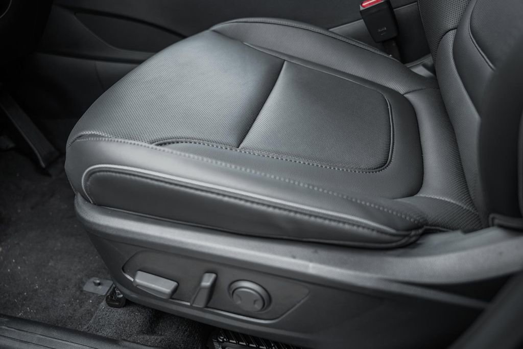 New 2025 Hyundai Santa Cruz Limited image 32