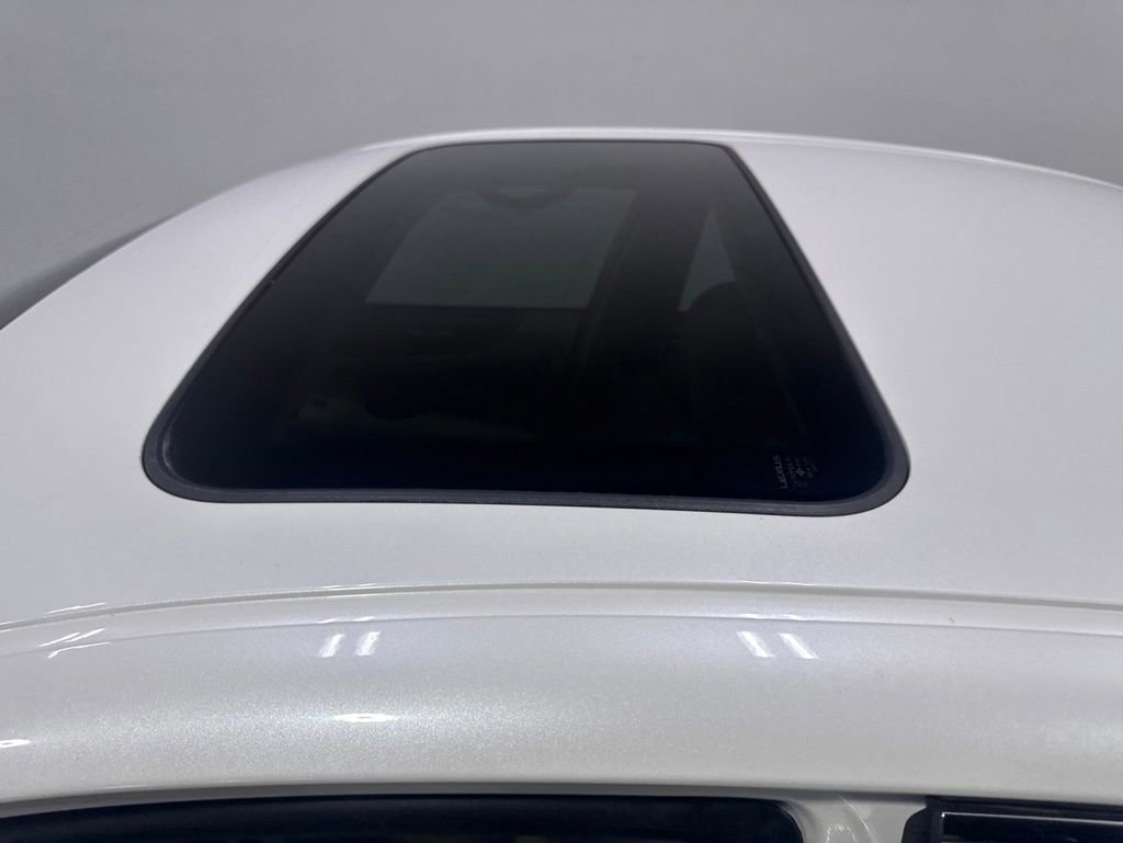Used 2005 Lexus ES 330 FWD image 9