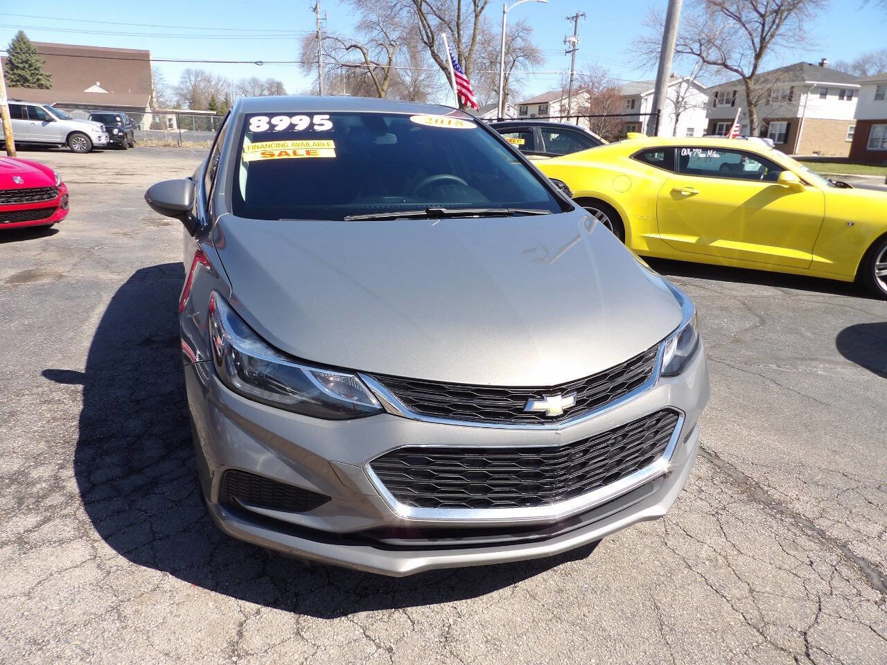 Used 2018 Chevrolet Cruze LT w/ Convenience Package image 2