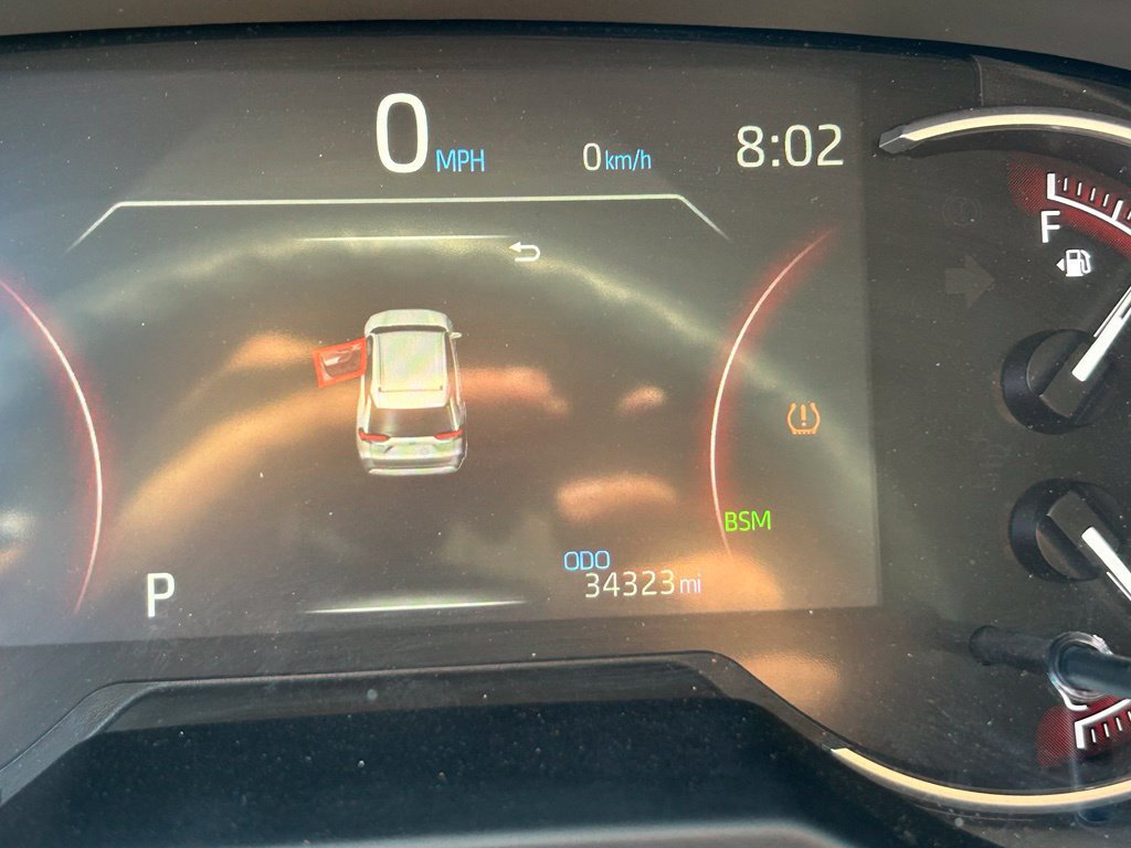 Used 2025 Toyota RAV4 XLE AWD/4WD image 17