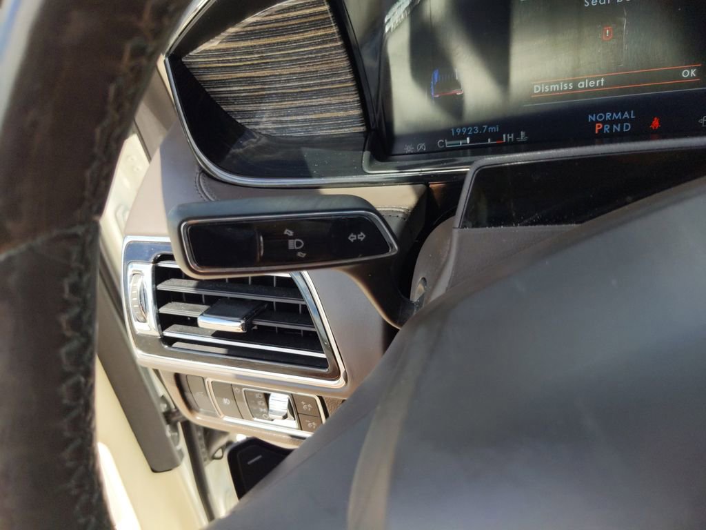 Used 2022 Lincoln Navigator L Black Label AWD/4WD image 29