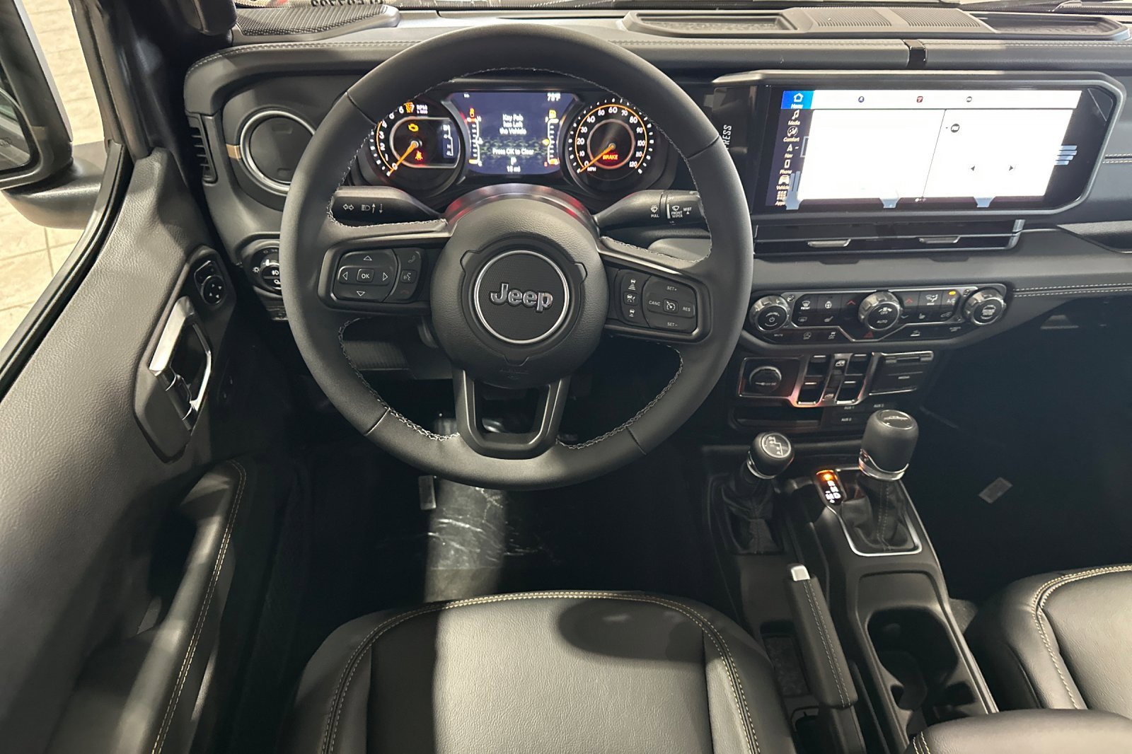 New 2025 Jeep Gladiator Sport image 15