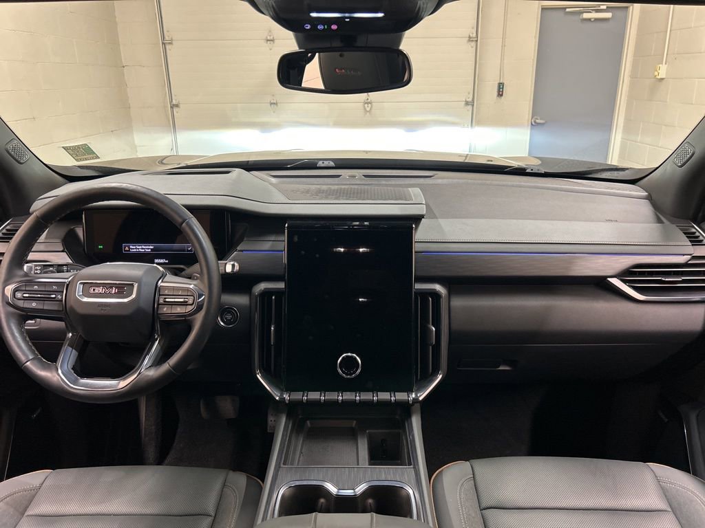 Used 2024 GMC Acadia AT4 w/ Luxury Package image 20