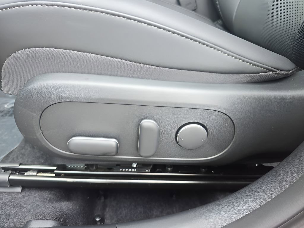 New 2026 Hyundai Kona Limited image 12
