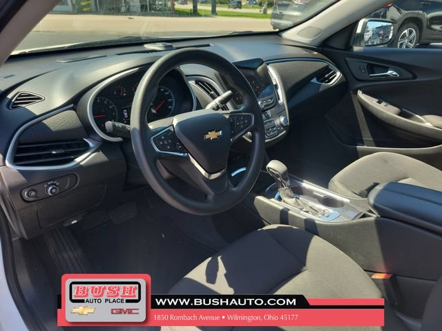Used 2023 Chevrolet Malibu LT FWD image 18