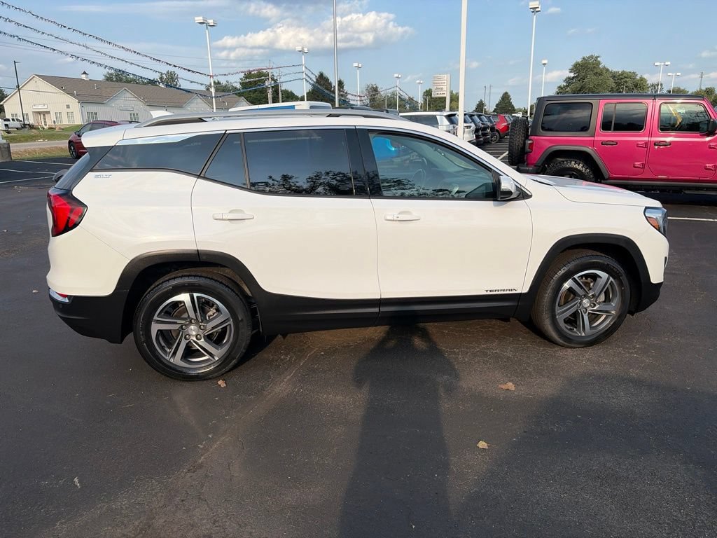 Used 2021 GMC Terrain SLT w/ Infotainment Package II AWD/4WD image 8