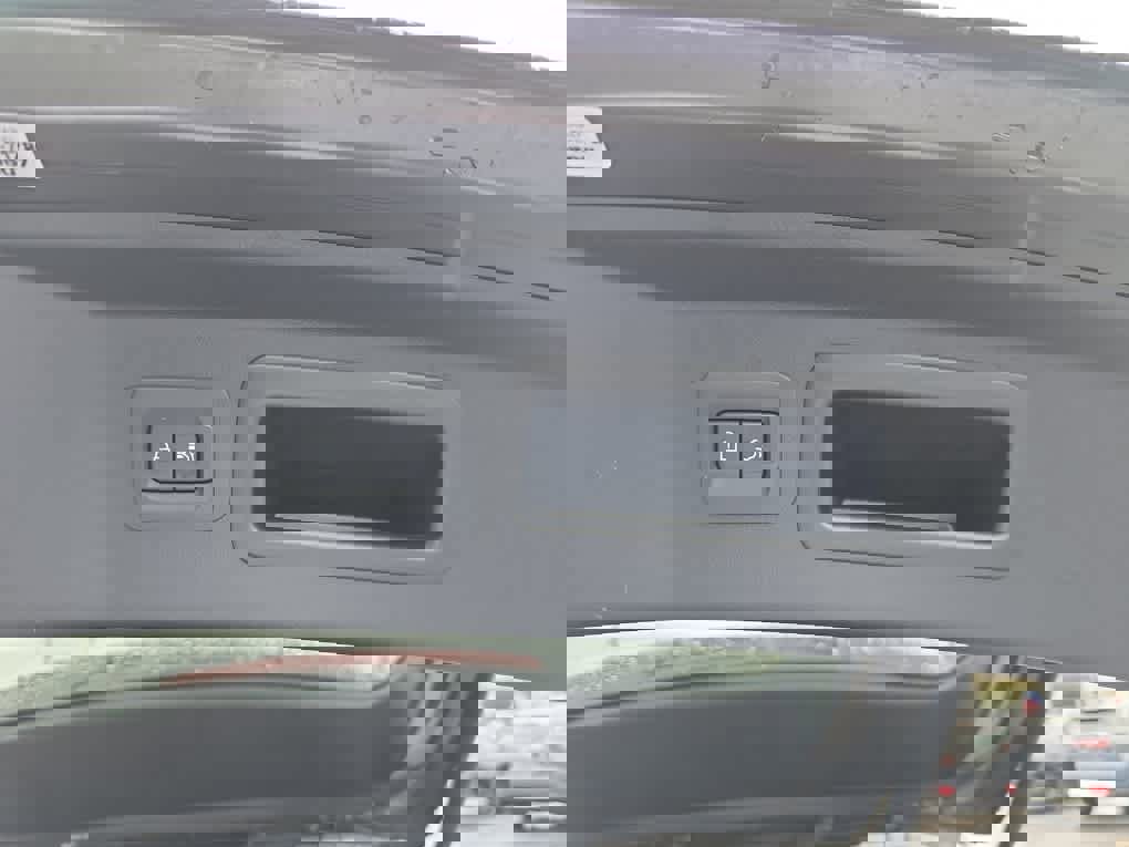 Used 2024 MAZDA CX-90 Plug-In Hybrid w/ Preferred image 32