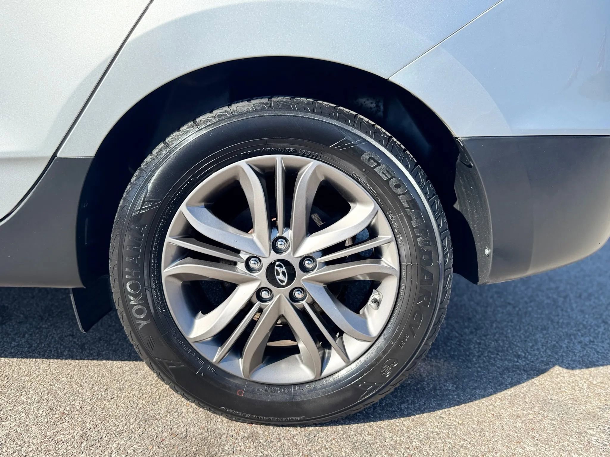 Used 2015 Hyundai Tucson GLS AWD/4WD image 11