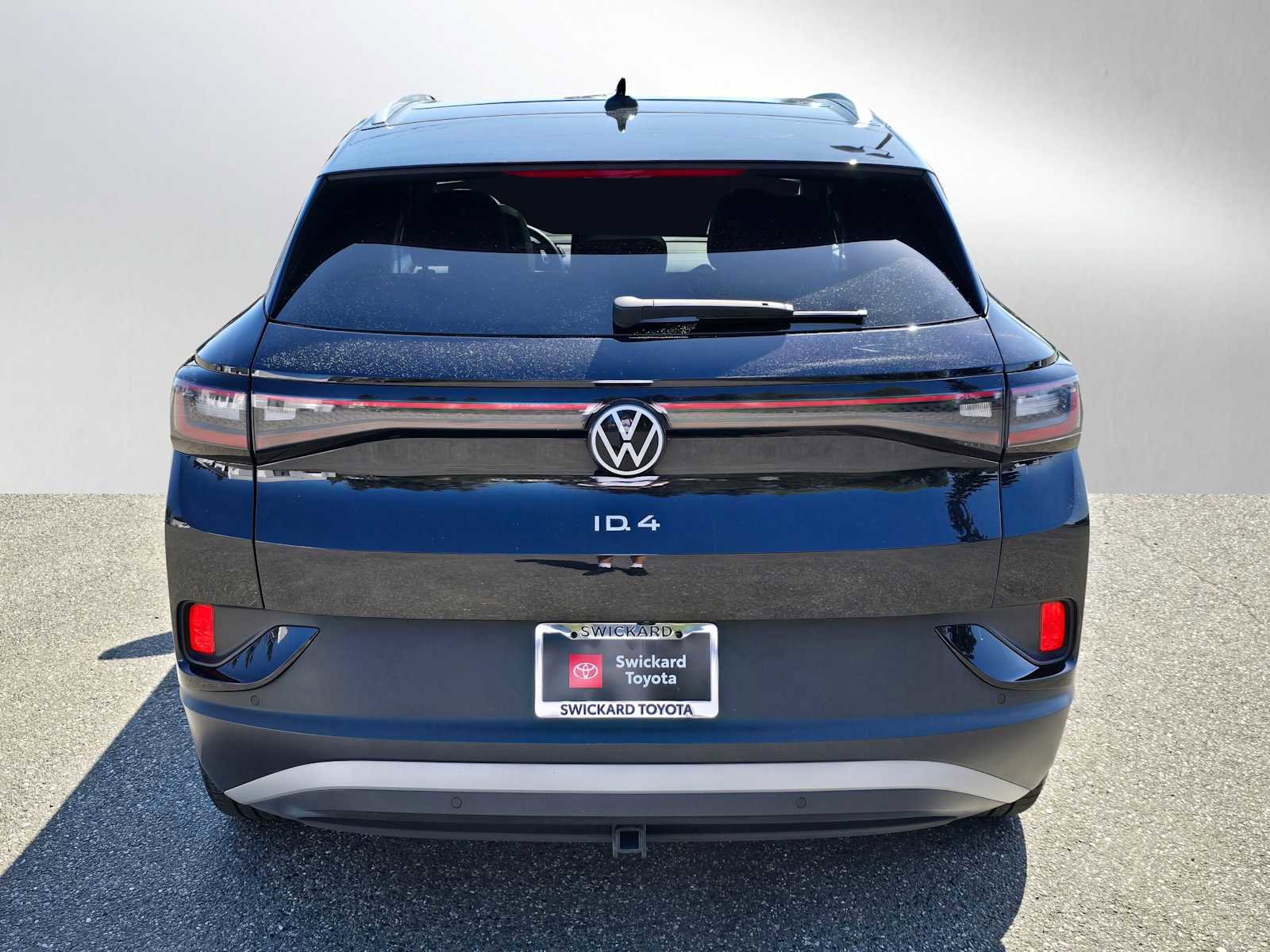 Used 2023 Volkswagen ID.4 Pro S AWD/4WD image 4