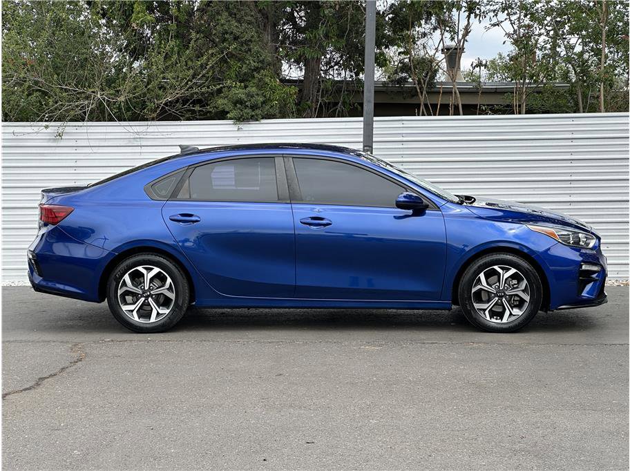 Used 2020 Kia Forte LXS FWD image 9