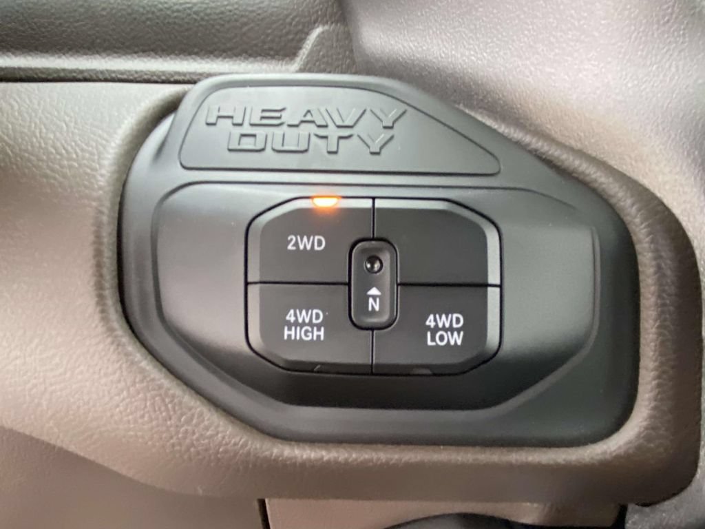New 2026 RAM 3500 Laramie AWD/4WD image 22
