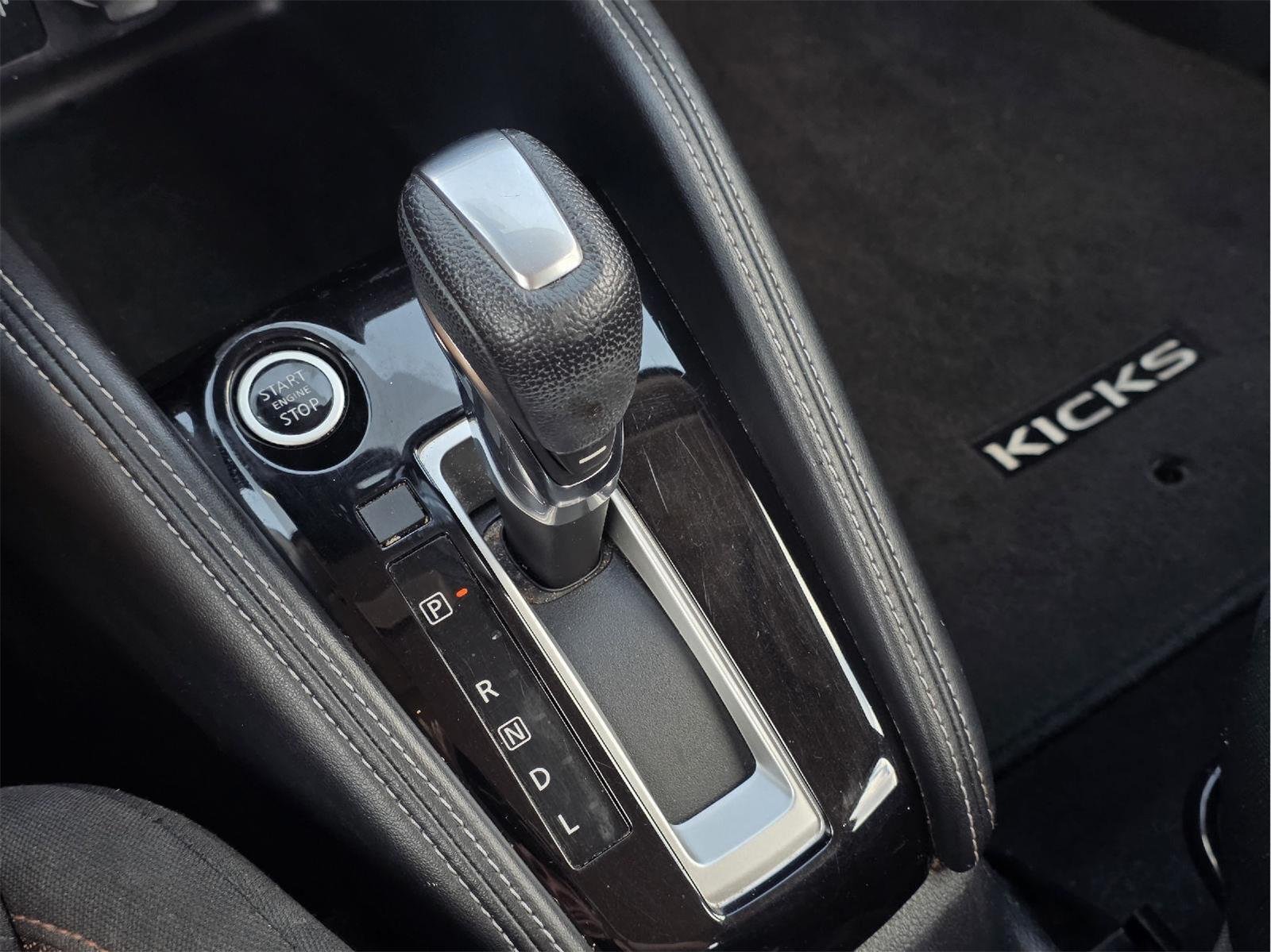 Used 2020 Nissan Kicks SR w/ Exterior Package FWD image 22