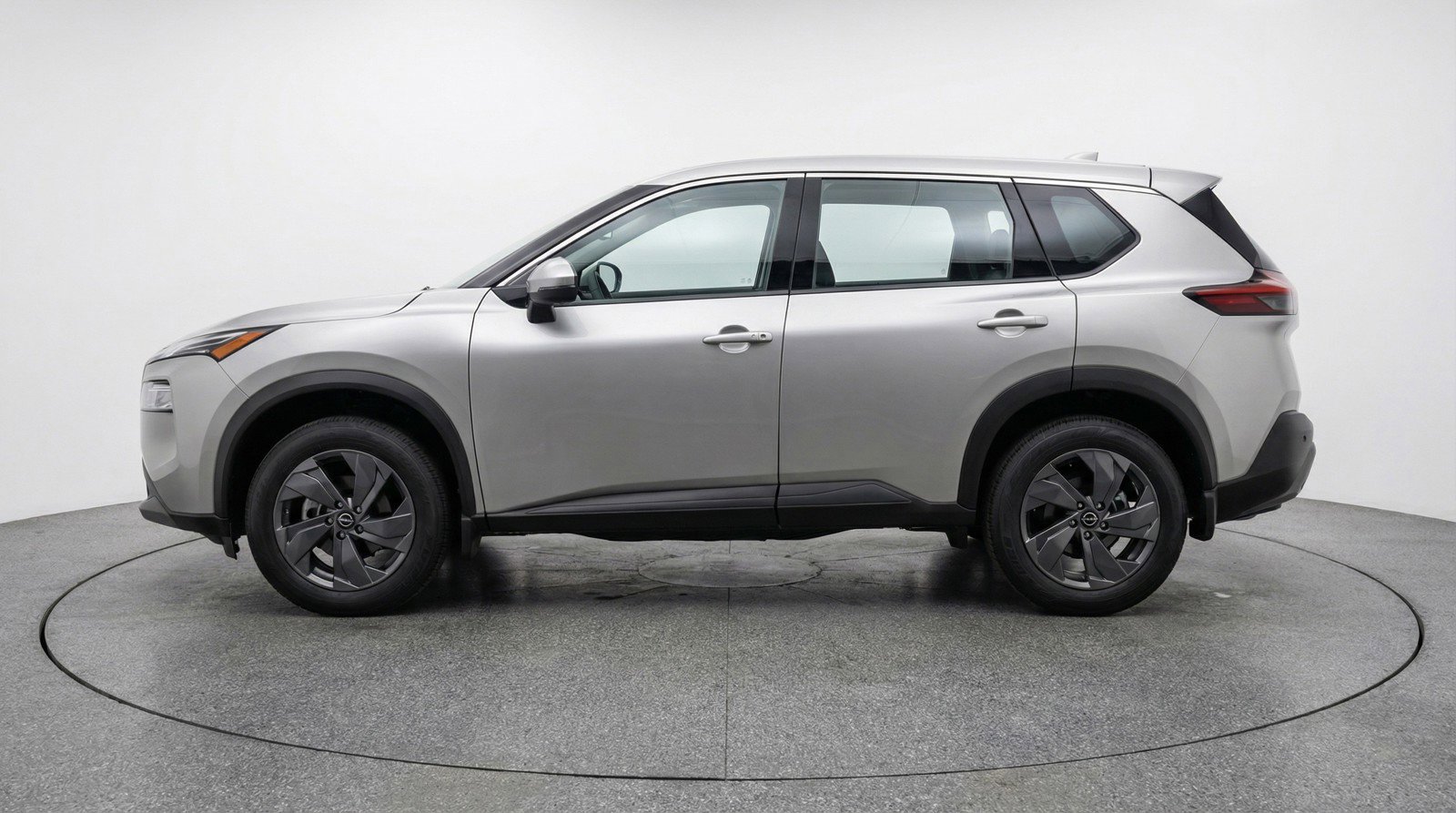 Used 2025 Nissan Rogue SV FWD image 5