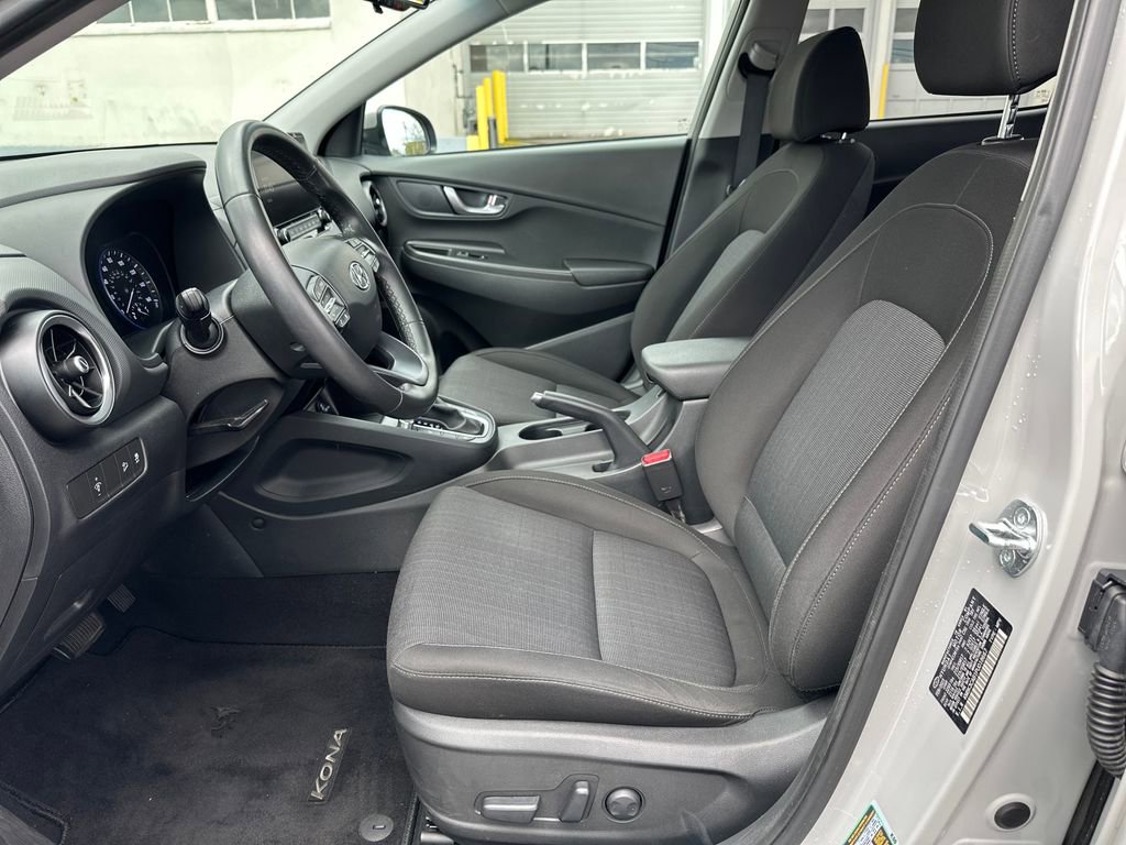 Used 2023 Hyundai Kona SEL w/ Convenience Package image 12