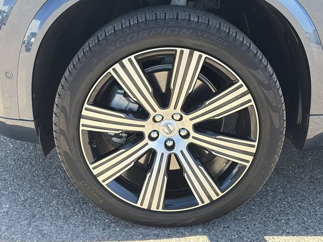 Used 2024 Volvo XC90 T8 Plus w/ Protection Package Premier AWD/4WD image 10