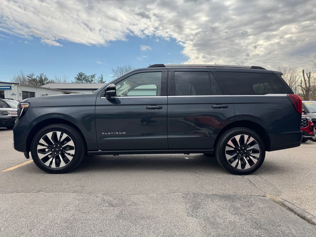 Used 2025 Ford Expedition Platinum w/ Driver's Package image 8