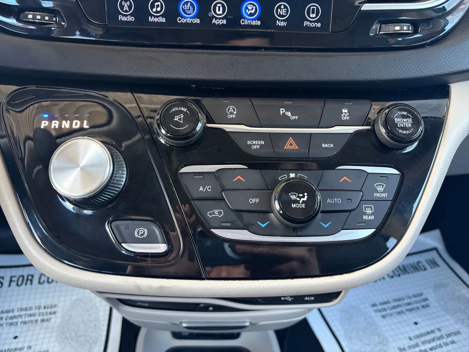 Used 2017 Chrysler Pacifica Touring-L Plus image 24